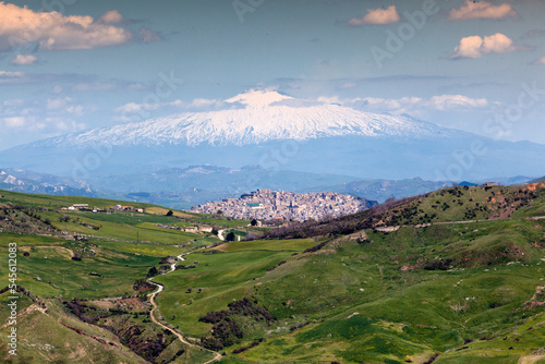 Sicilia. Madonie. Borgo di Gangi verso l' Etna. photo