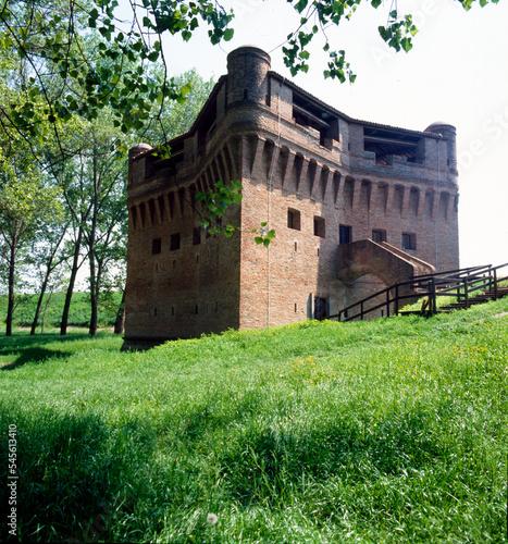 Bondeno. Emilia Romagna. La Rocca possente di Stellata
 photo