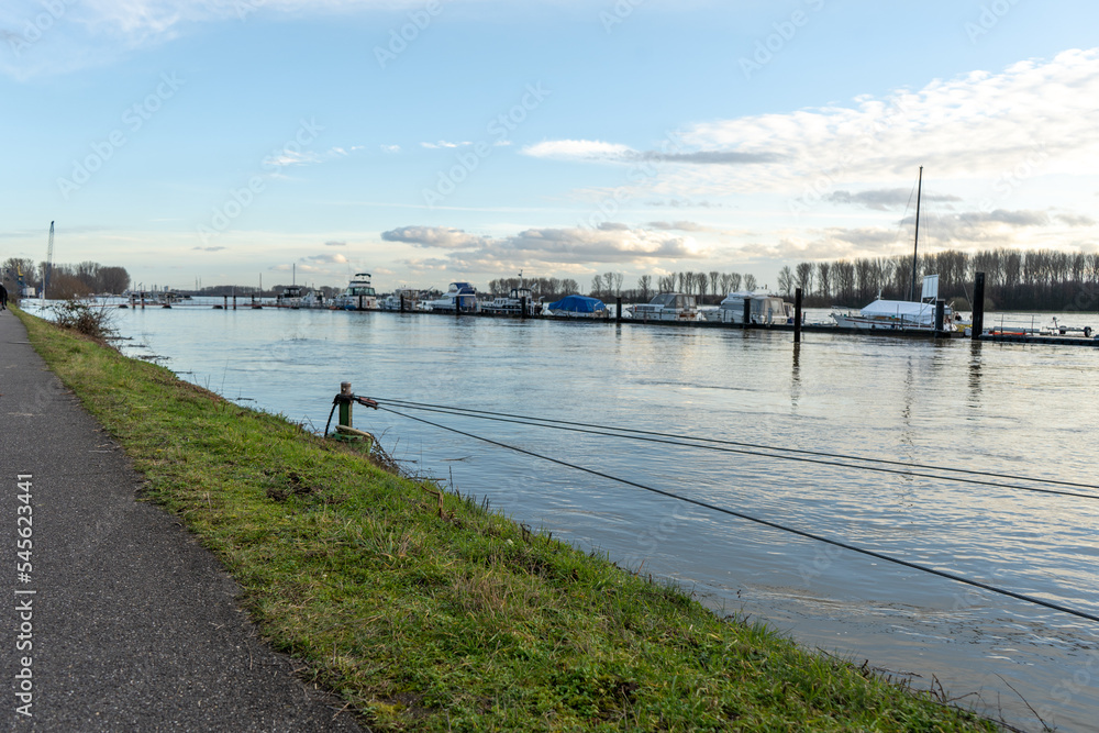 Obraz premium Rhein im Herbst