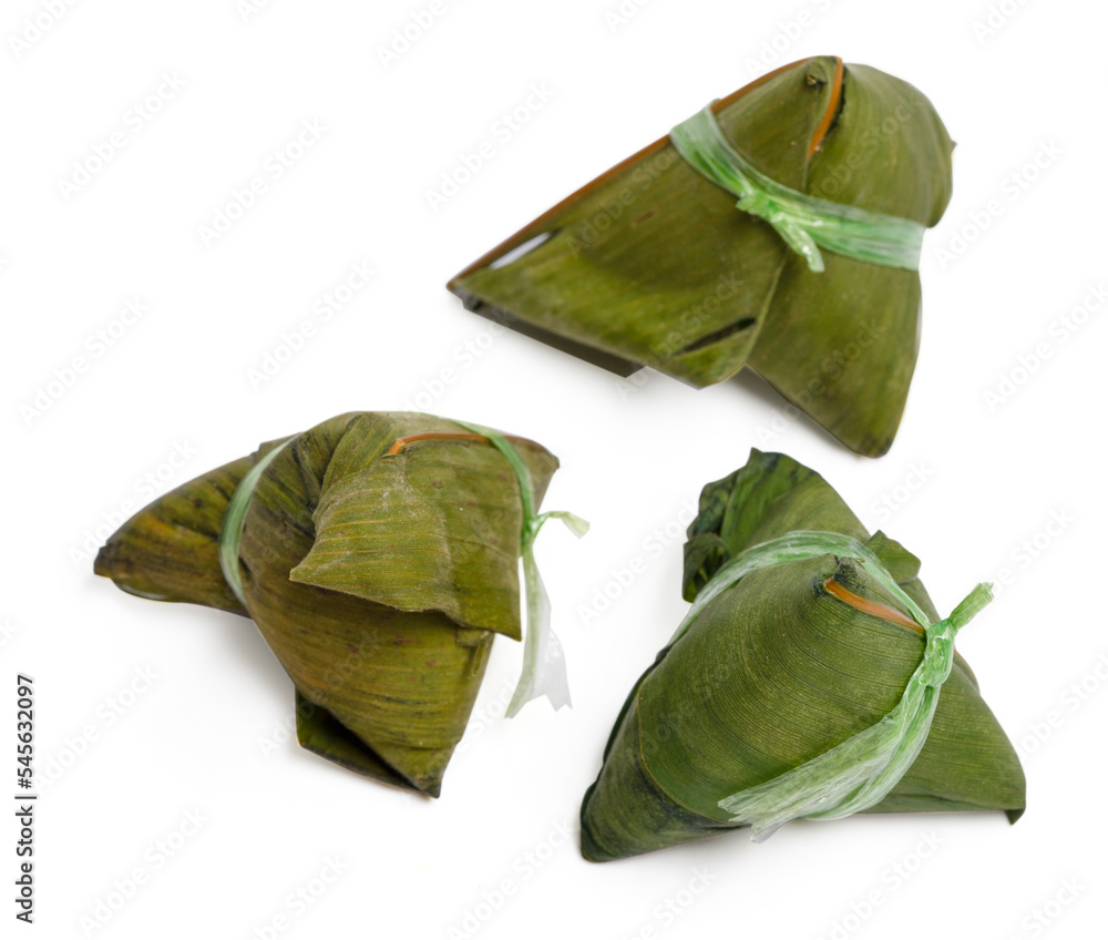 Naklejka premium Top view Chinese food rice dumpling, zongzi on white background.