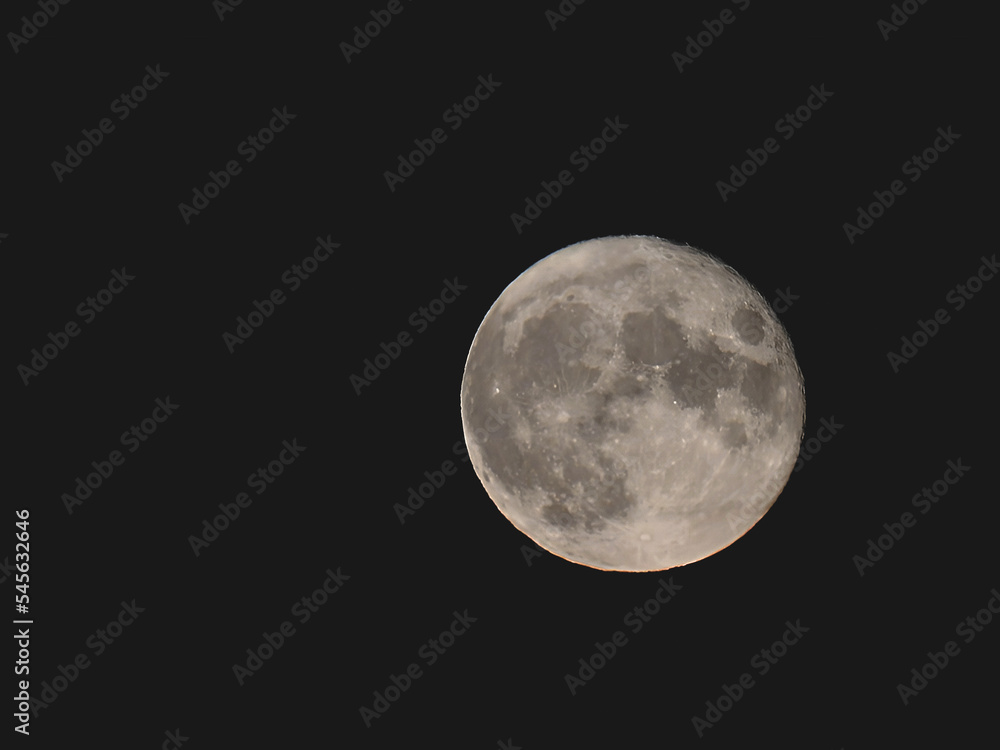 Naklejka premium Full moon in the night.