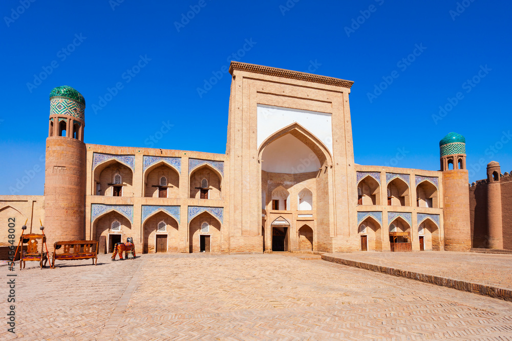 Medrese Kutlug Murad Inaka in Khiva