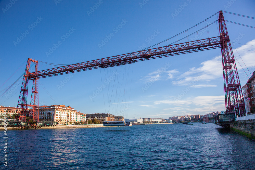 Puente de Vizcaya, también conocido como Puente Bizkaia, Puente colgante, Puente de Portugalete, o Puente colgante de Portugalete