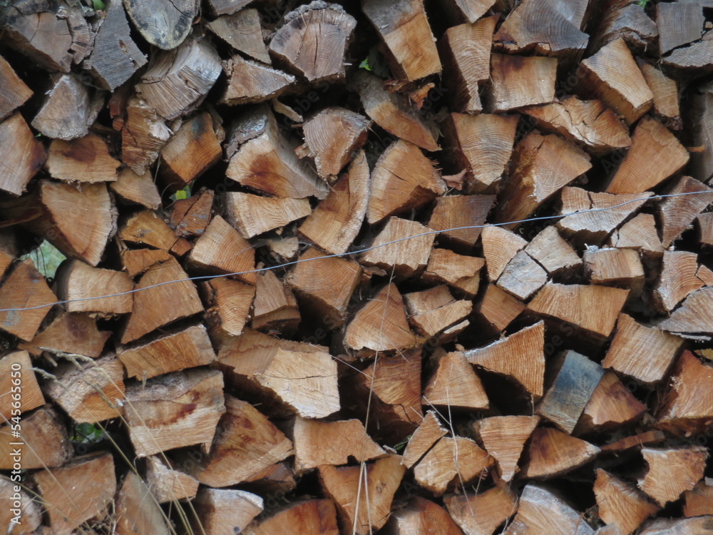 Wood stacked wood to warm the natural winter approval Wood stacked wood to warm the natural winter approval