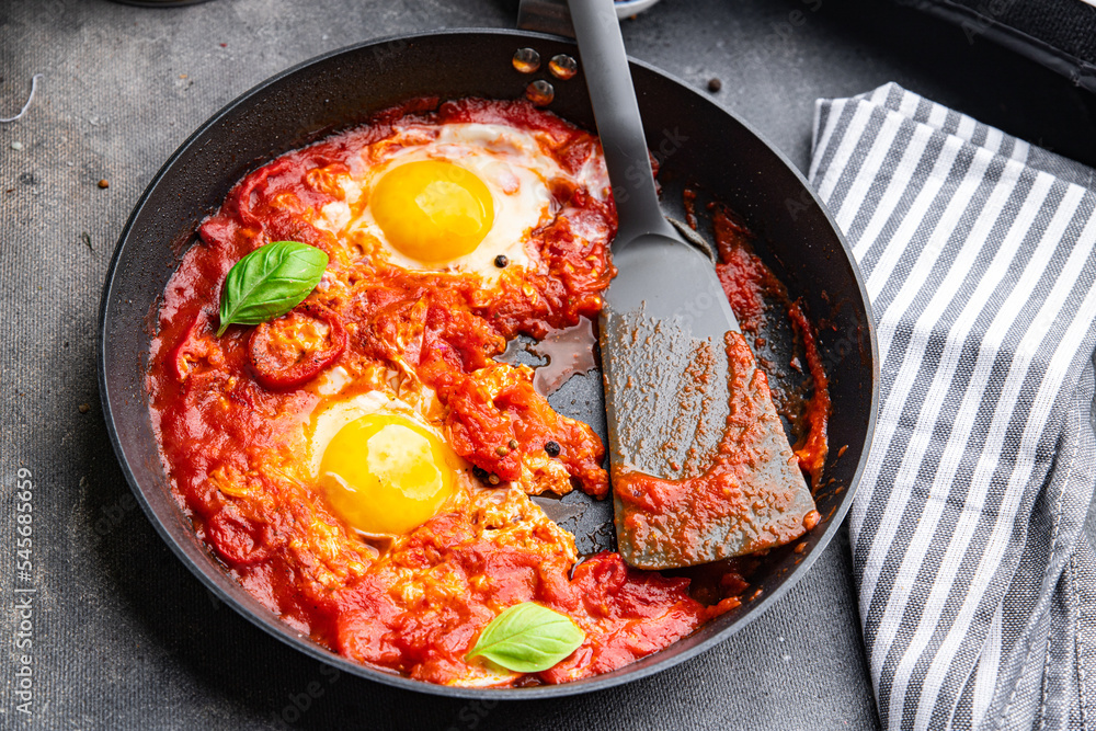 egg fried tomato shakshuk breakfast eggs vegetable meal food snack on the table copy space food background top egg fried tomato shakshuk breakfast eggs vegetable meal food snack on the table copy space food background top
