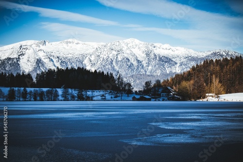 Beautiful winter landscape in the mountains © Simon Reisinger Fotografie/Wirestock Creators