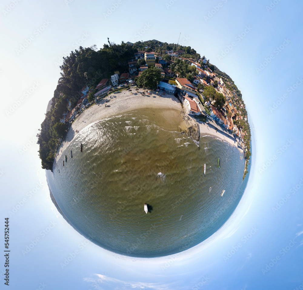 Fototapeta premium Pequeno Planeta da praia de Bom Jesus dos Pobres, Bahia, Brasil