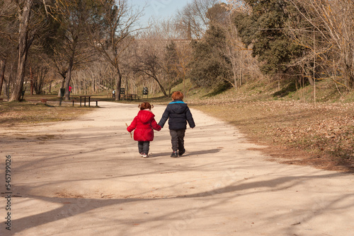 niños de paseo