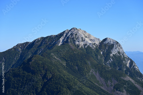 南アルプス甲斐駒ヶ岳と摩利支天の秋