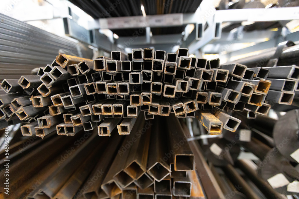 Obraz premium Square Shaped Steel Profile Pipe, Square High Carbon Metal Pipe For Metal Structures