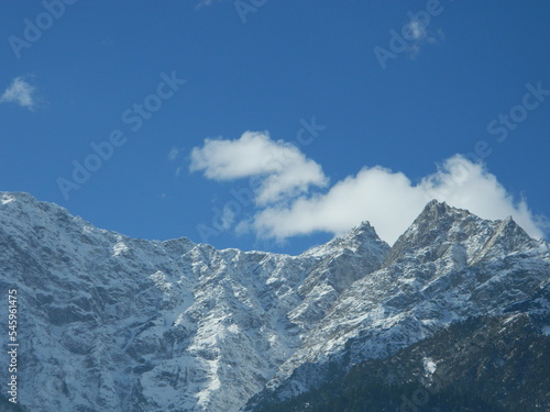 mountains and clouds © Girish