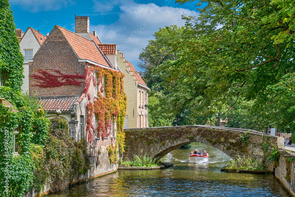 Naklejka premium Bruges historic and traditional architectures