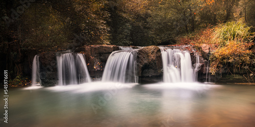 Fototapeta Naklejka Na Ścianę i Meble -  waterfalls in the forest lake