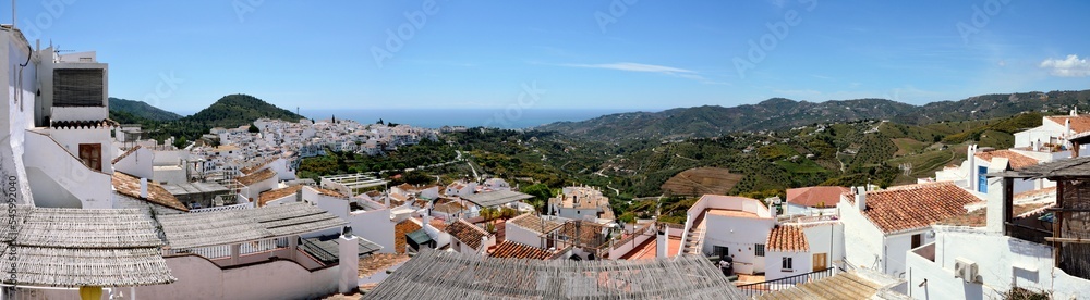 Vistas al mar desde Frigiliana, Axarquía, Málaga, Andalucía, España