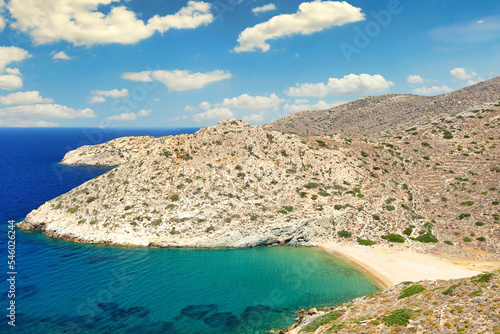 Fototapeta Naklejka Na Ścianę i Meble -  The beach Loretzena in Ios island, Greece