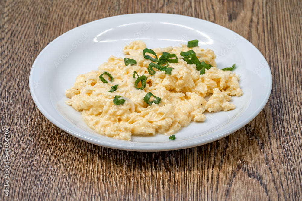 scrambled eggs with fresh green onions