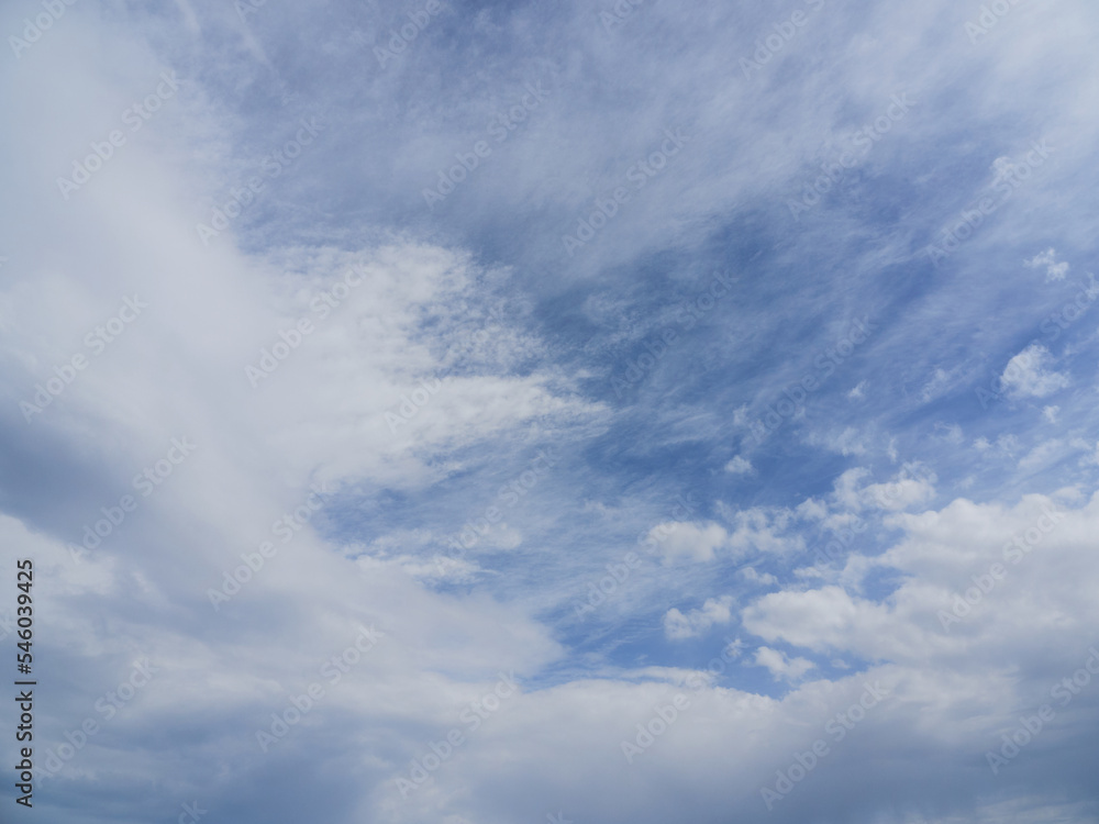 Obraz premium blue sky with white clouds