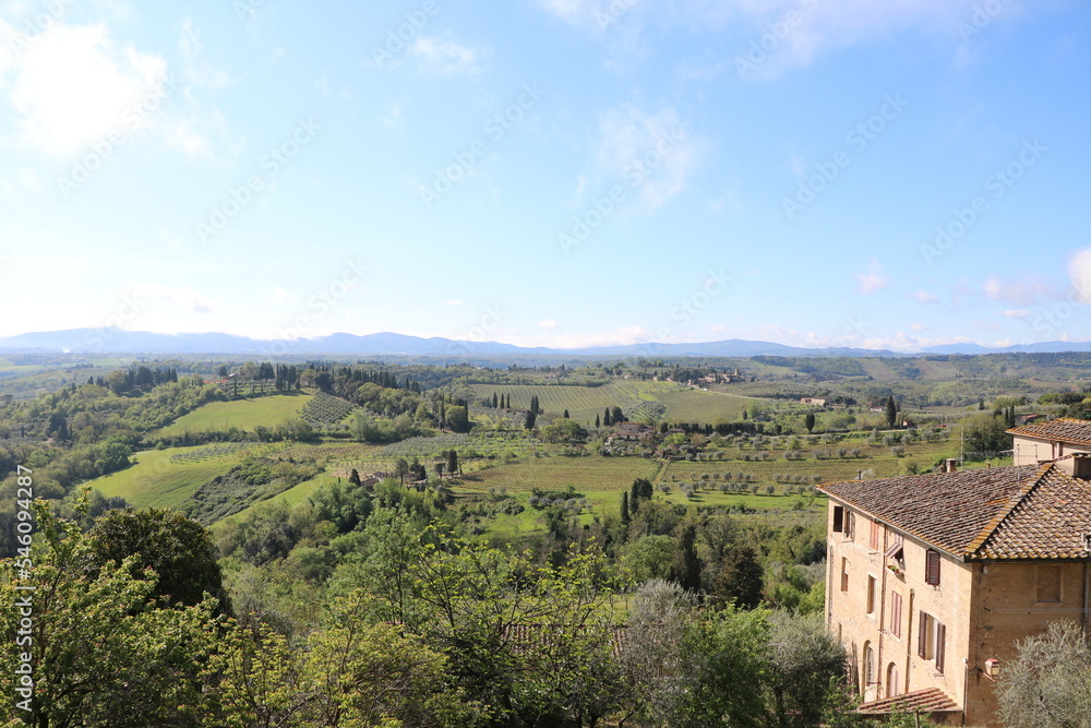 Obraz premium Landscape around San Gimignano in spring, Tuscany Italy