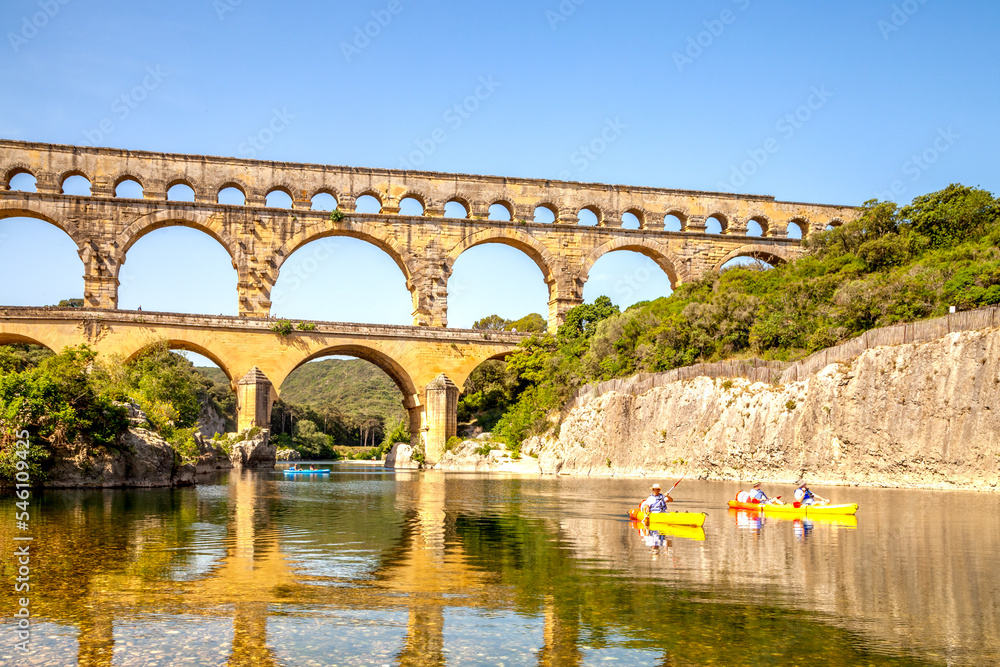 Fototapeta premium Pont Du Gard, römisches Aquädukt, Vers Pont Du Gard, Frankreich 