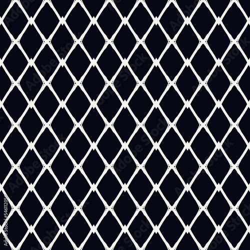Paint brush argyle seamless pattern. Freehand design classic geometric ornament. Diamond motif geo background. Trendy handdrawn print