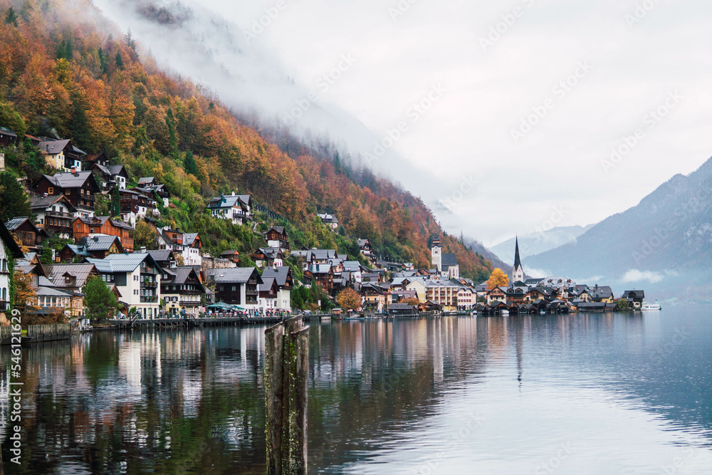 Fototapeta premium hallstatt village seen from the lake