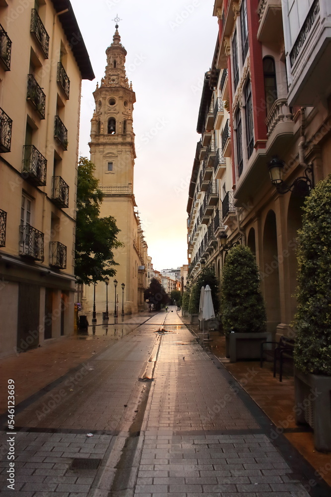 Obraz premium Sunrise in Logroño