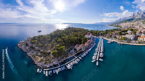 Fototapeta Naklejka Na Ścianę i Meble -  Amazing beach in Brela on Makarska Riviera, Dalmatia, Croatia