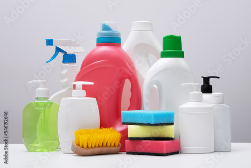 Cleaning product tool equipments, plastic containers, brush, sponge