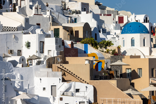  Whitewashed houses in Oia on Santorini island, Cyclades, Greece