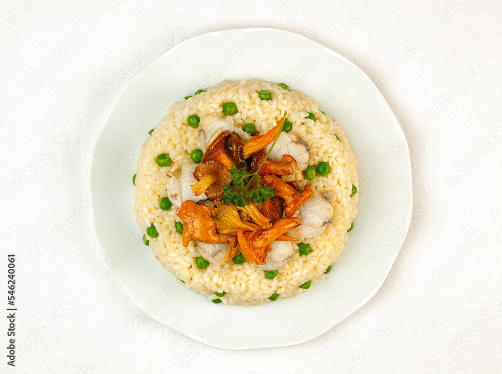 Cooked rice with monkfish and wild mushrooms Cooked rice with monkfish and wild mushrooms