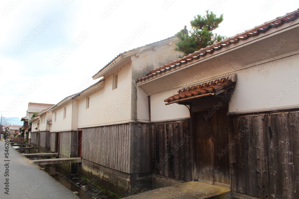 倉吉白壁土蔵群・赤瓦 鳥取県倉吉市 Kurayoshi's Shirakabe Storehouses (White Wall District) Tottori Japan