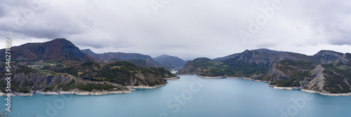 Panorama du Lac de Serre Poncon, Hautes-Alpes
