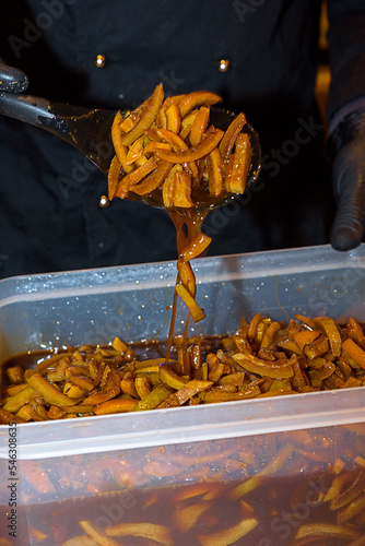 panpepato, artigianale, frutta secca, mandorle, noci, nocchie, pistacchi, mosto, arance, limoni, canditi photo