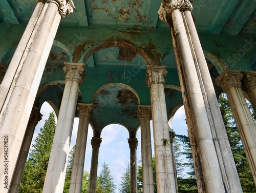 Obraz na plátně Exterior of abandoned Soviet sanatorium Medea in Tskaltubo, Georgia