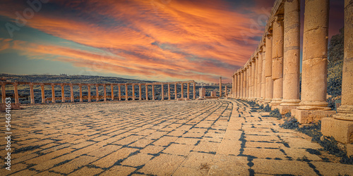 Fotobehang colonnade inside the ancient city of Jerash