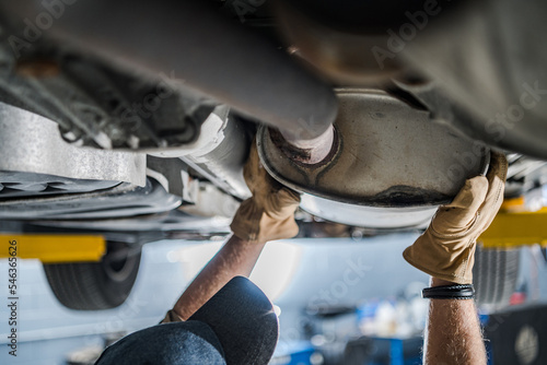 Фотография Vehicle Exhaust System Check