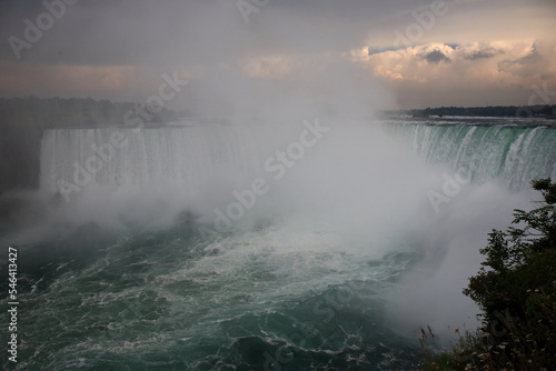 Fototapeta Naklejka Na Ścianę i Meble -  Kanadische Niagarafälle - Hufeisenfälle / Canadian Niagara Falls - Horseshoe Falls /