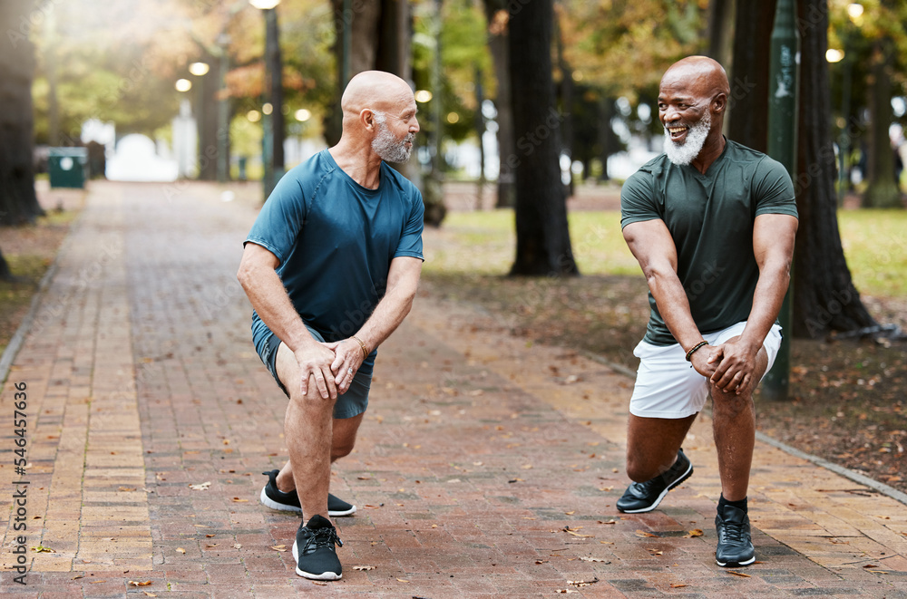 Obraz premium Elderly men, training and stretching for morning workout in the park or forest. Senior, lunges exercise and motivation for wellness, fitness and healthcare strong legs cardio or running outdoors