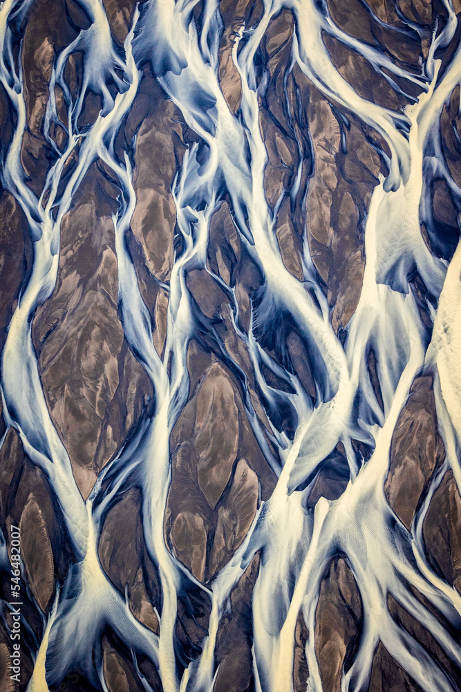 desembocadura de un glaciar en Islandia