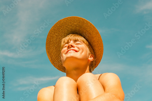 Sommer / Sonne / Strand / Mädchen photo