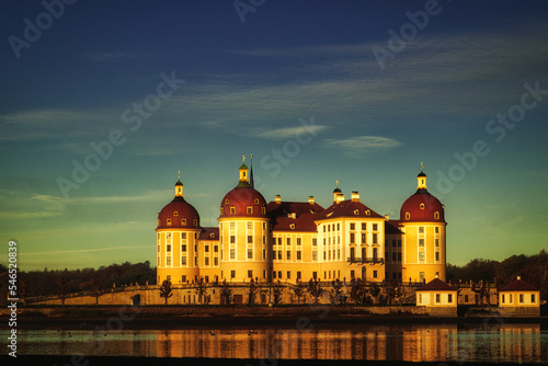 Barockschloss Schloss Moritzburg bei Dresden - Wasserschloss - Jagdschloss - Barock - Moritzburg Castle - Saxony, Germany, Europe - High quality photo 