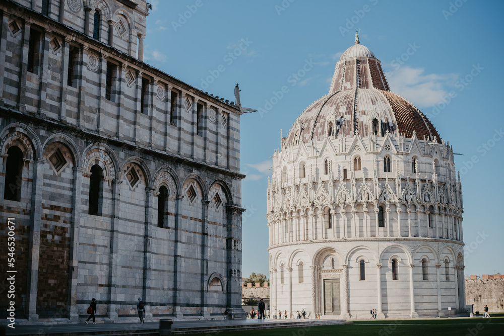 Fototapeta premium Uroki włoskiego miasta Piza w Toskanii.