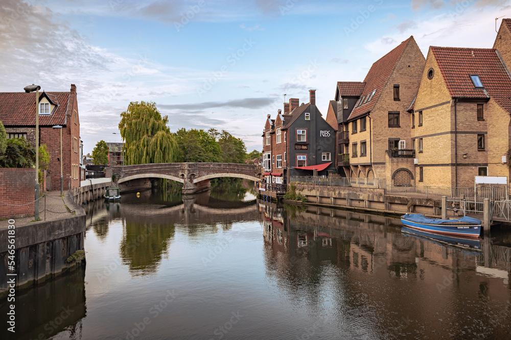 Obraz premium Norwich - May 22 2022: Old Town of Norwich in Norfolk, England.