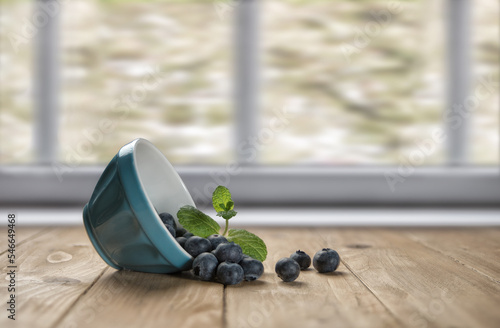 schale mit blaubeeren