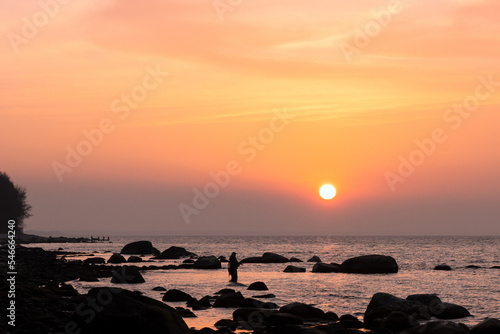 Meerforellenangler,  Nardevitz ,  Rügen, Ostsee photo