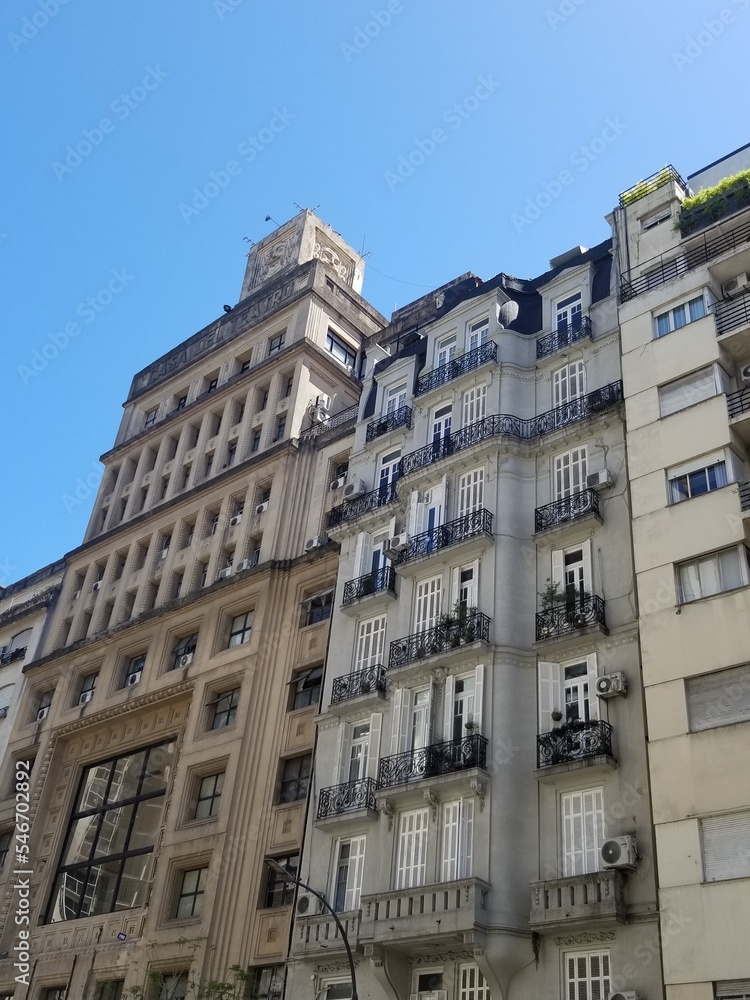 facade of a building in Buenos Aires