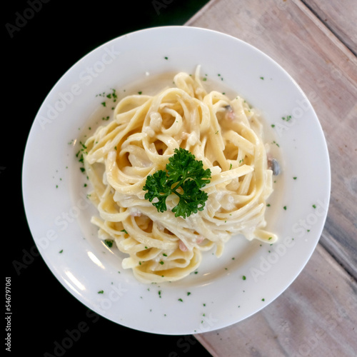 Spaghetti carbonara, italian pasta, food