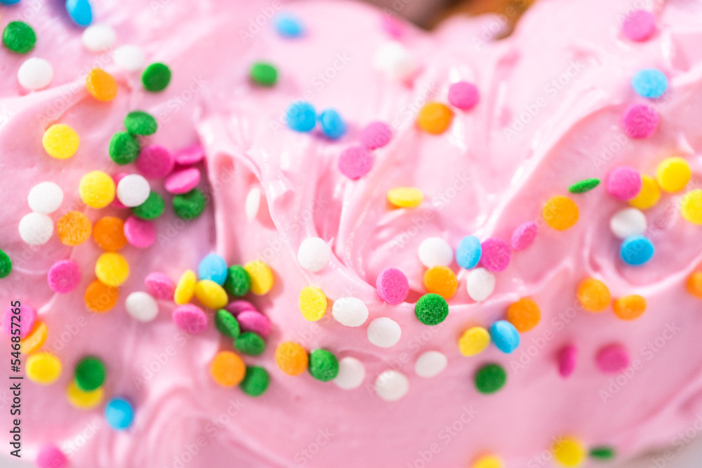 Funfettti Bundt Cake Funfettti Bundt Cake