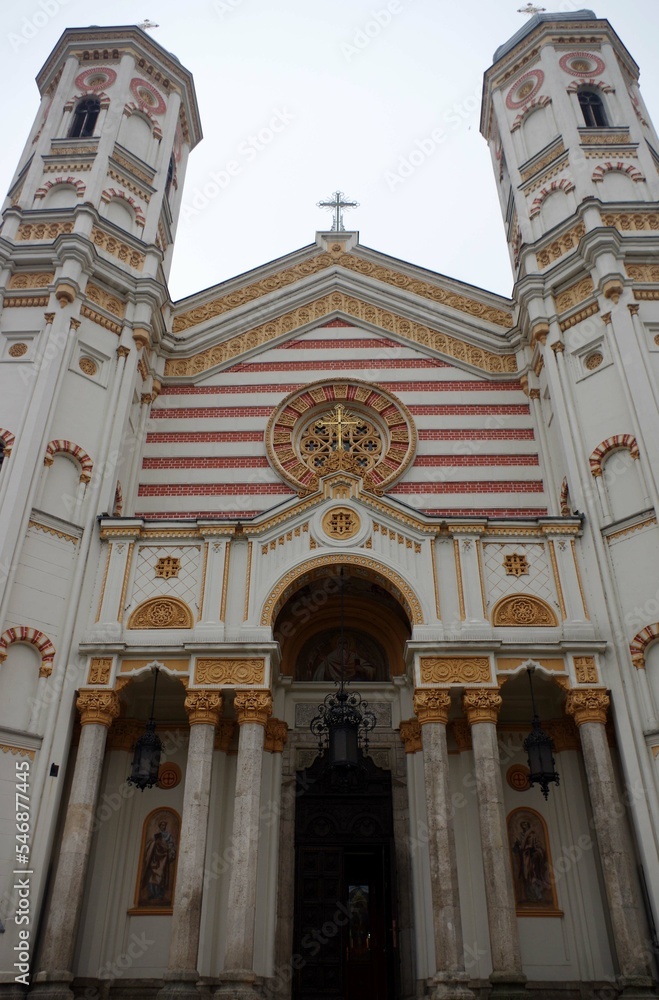 L'église Saint Spyridon le Nouveau est une église orthodoxe roumaine à Bucarest,