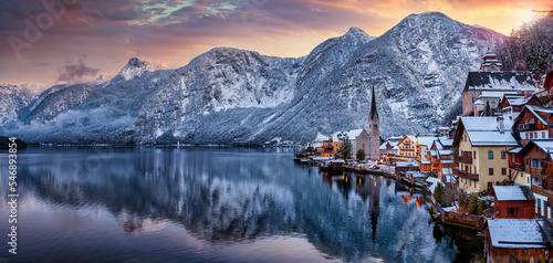 Fényképezés Panoramic view of the little village of Hallstatt, Austria, during winter sunset